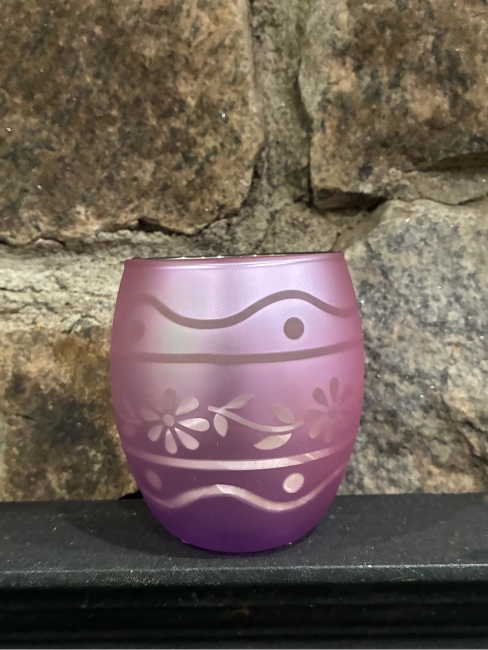 Yankee Candle Flicker Egg Votive Candle Holder Easter Purple Brand New
